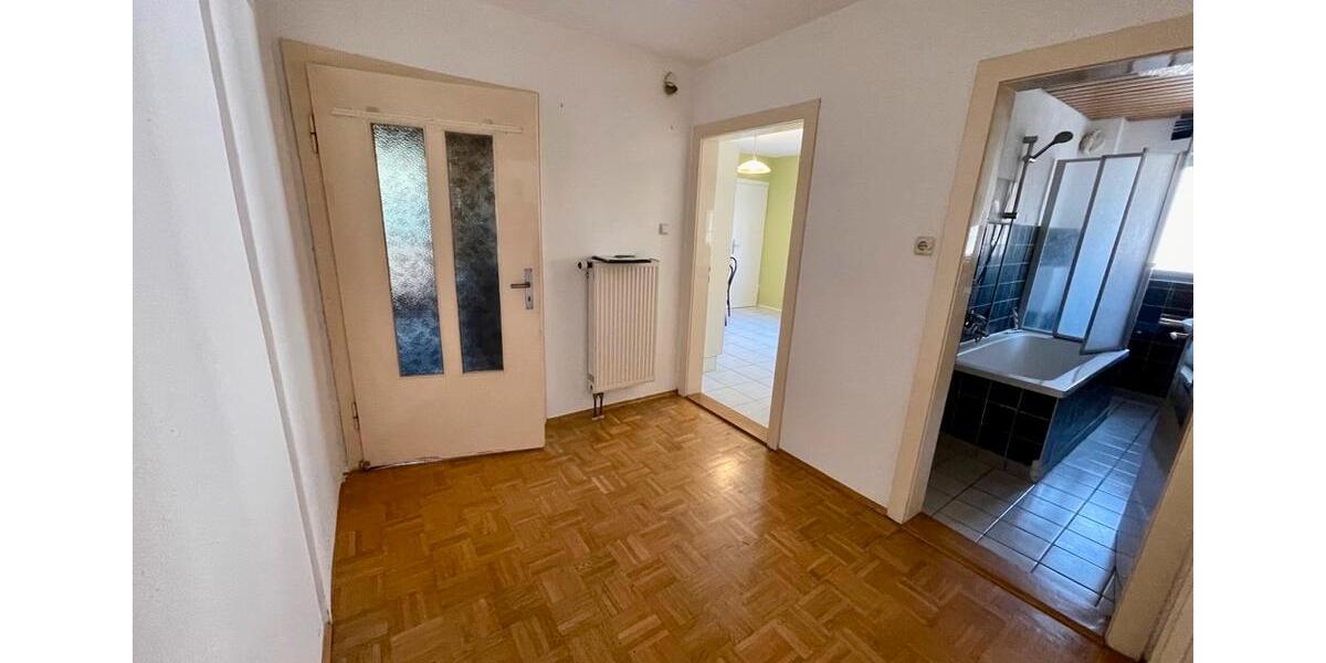 Helle Wohnung, ruhig gelegen mit Terrasse! 2 zimmer