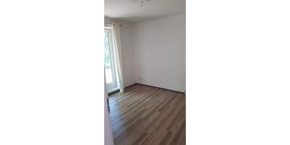 Anfragestopp: 3 Zi.- Whg 83m² Terrasse + Garten in zentraler Lage 3 zimmer