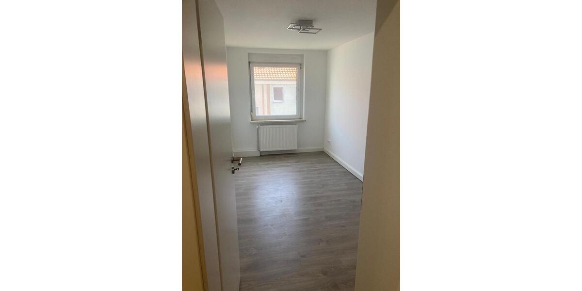 Etagenwohnung Niederorschel - 3 Zimmer, 70 m&sup2;, 497&euro; | Angebot:26558172