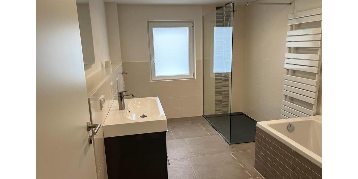 Maisonettenwohnung Scheuerfeld - 5 Zimmer, 130 m&sup2;, 1.000&euro; | Angebot:25310305