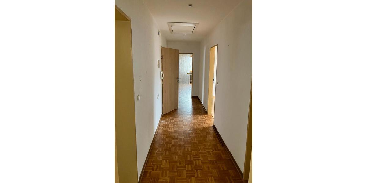 Dachgeschoßwohnung Hauneck - 3 Zimmer, 75 m&sup2;, 640&euro; | Angebot:25715275