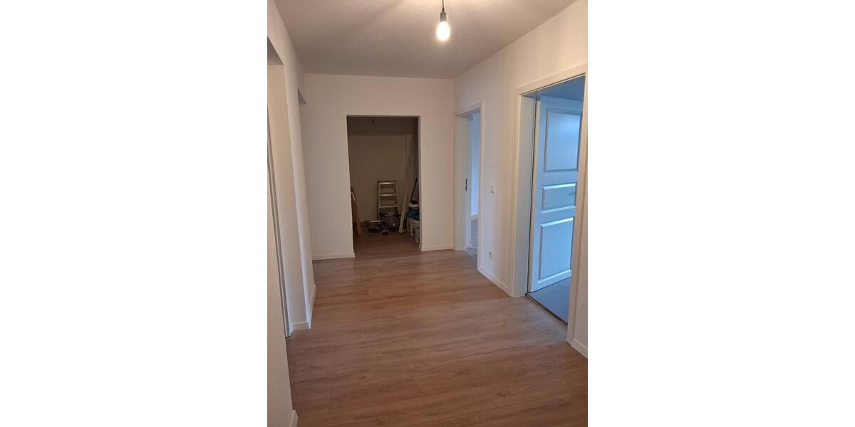 Dachgeschoßwohnung Görlitz - 4 Zimmer, 89 m&sup2;, 430&euro; | Angebot:24587987