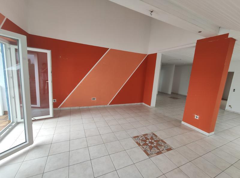 3- Zi. DG Wohnung mit 2 Balkonen und Garage