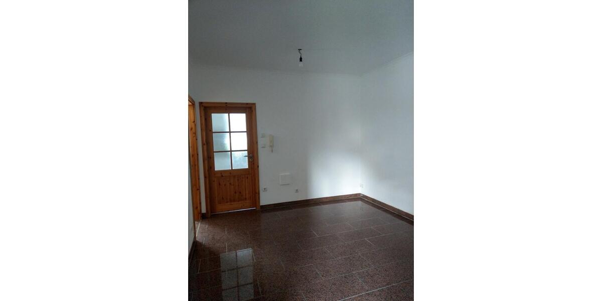 Erdgeschoßwohnung Bad Liebenwerda - 2 Zimmer, 60 m&sup2;, 325&euro; | Angebot:26561509