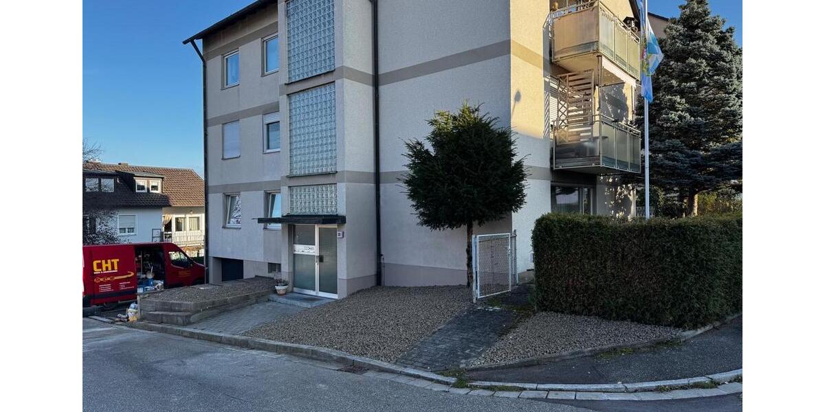 Etagenwohnung Weiden in der Oberpfalz - 4 Zimmer, 106 m&sup2;, 1.300&euro; | Angebot:26620619