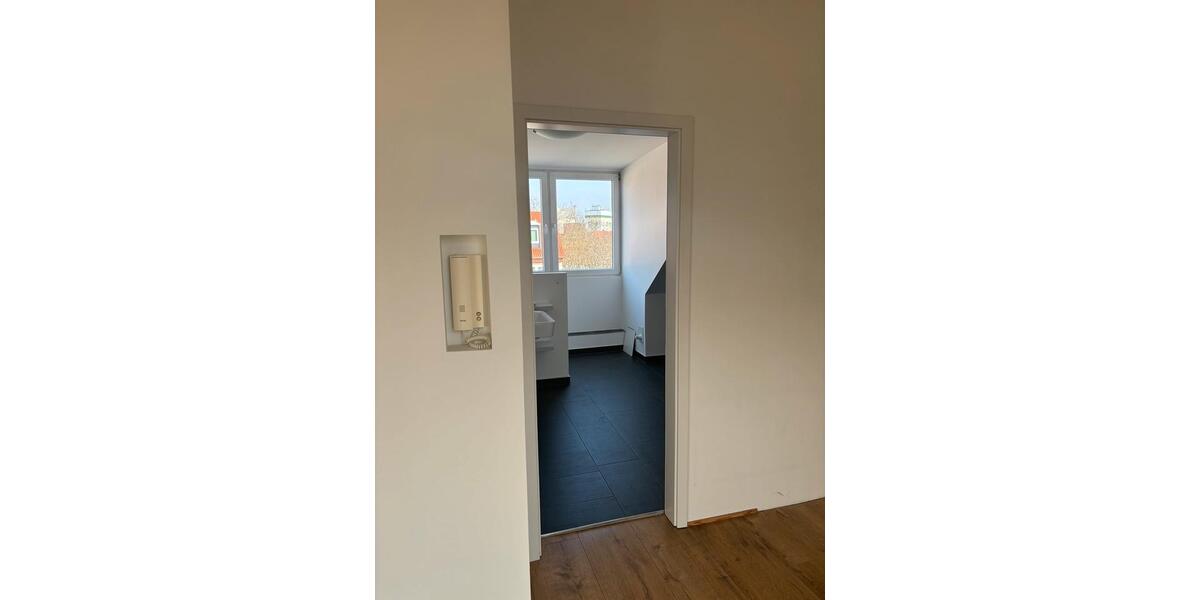 Dachgeschoßwohnung Erfurt Daberstedt - 4 Zimmer, 100 m&sup2;, 900&euro; | Angebot:25962245