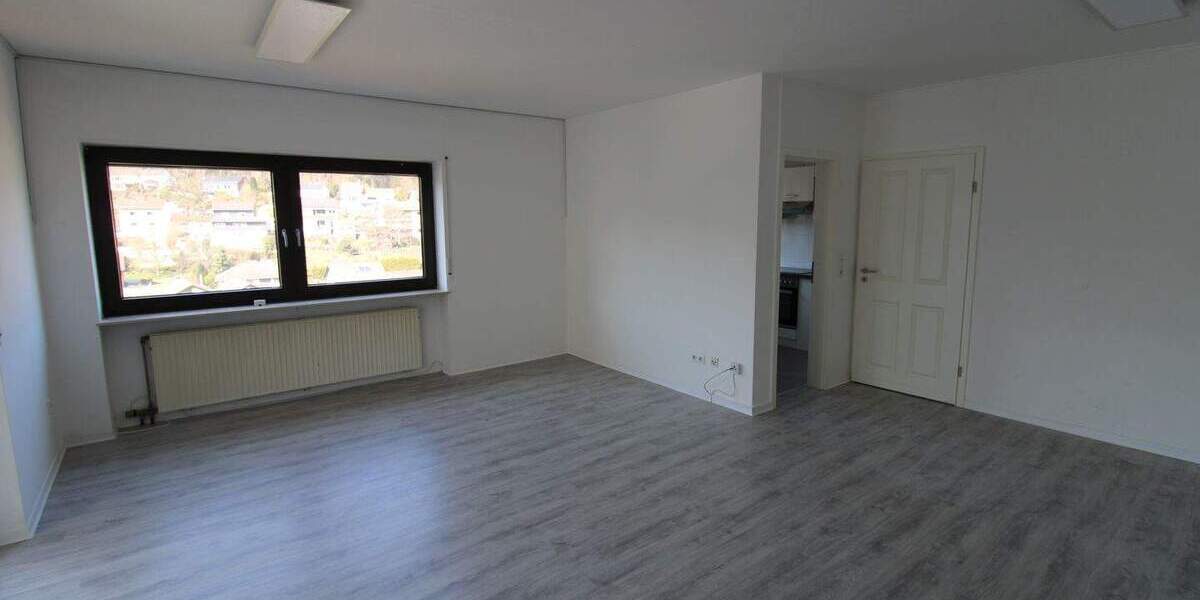 Etagenwohnung Kaiserslautern Innenstadt - 4 Zimmer, 105 m&sup2;, 1.100&euro; | Angebot:24794069