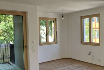 Wohnung Immenstadt - 2 Zimmer, 83 m&sup2;, 1.080&euro; | Angebot:26576061