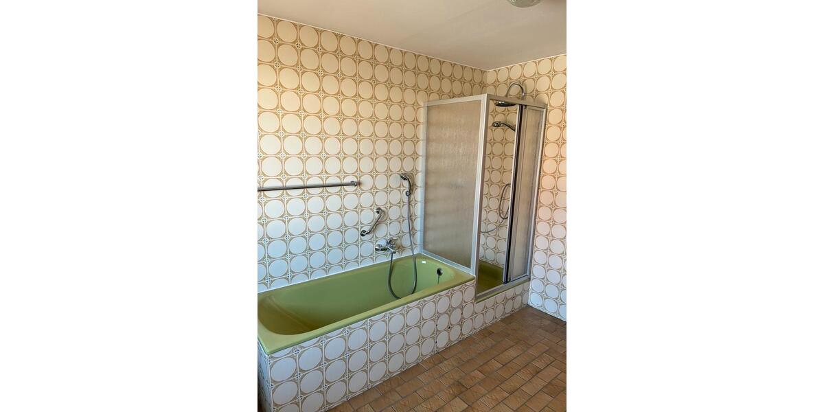 Etagenwohnung Bebra - 2 Zimmer, 89 m&sup2;, 650&euro; | Angebot:25932476