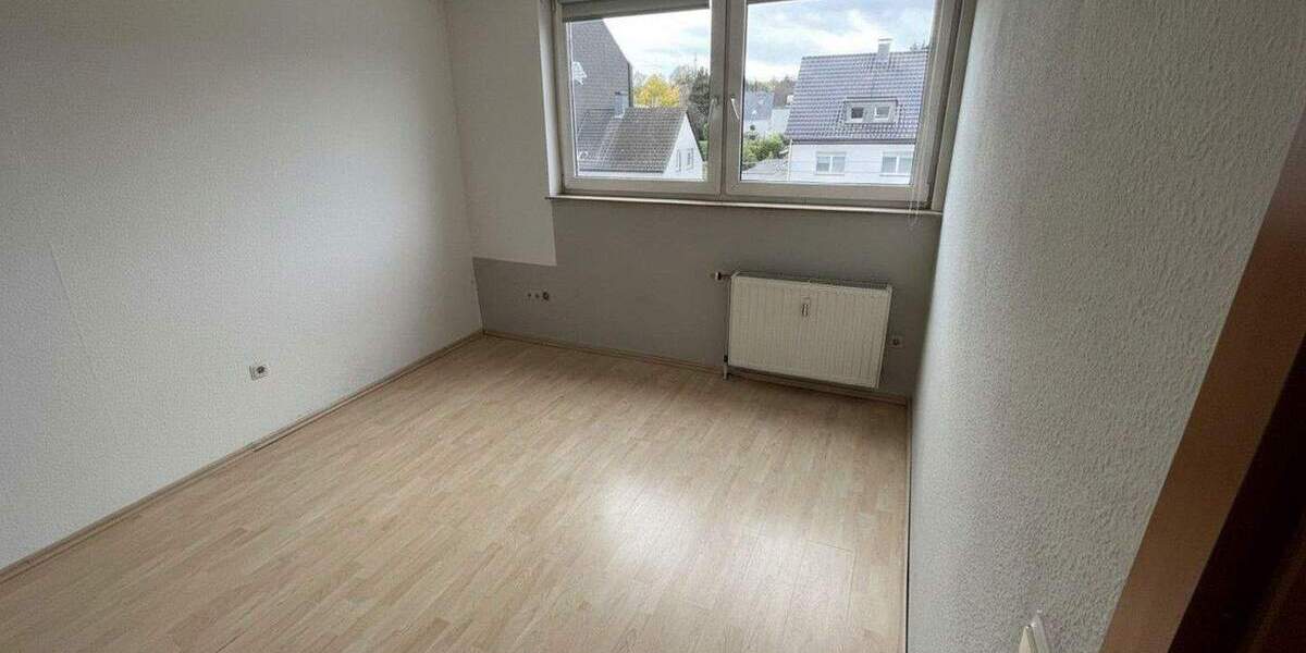 Etagenwohnung Dortmund Brackel - 3 Zimmer, 77 m&sup2;, 770&euro; | Angebot:25140171