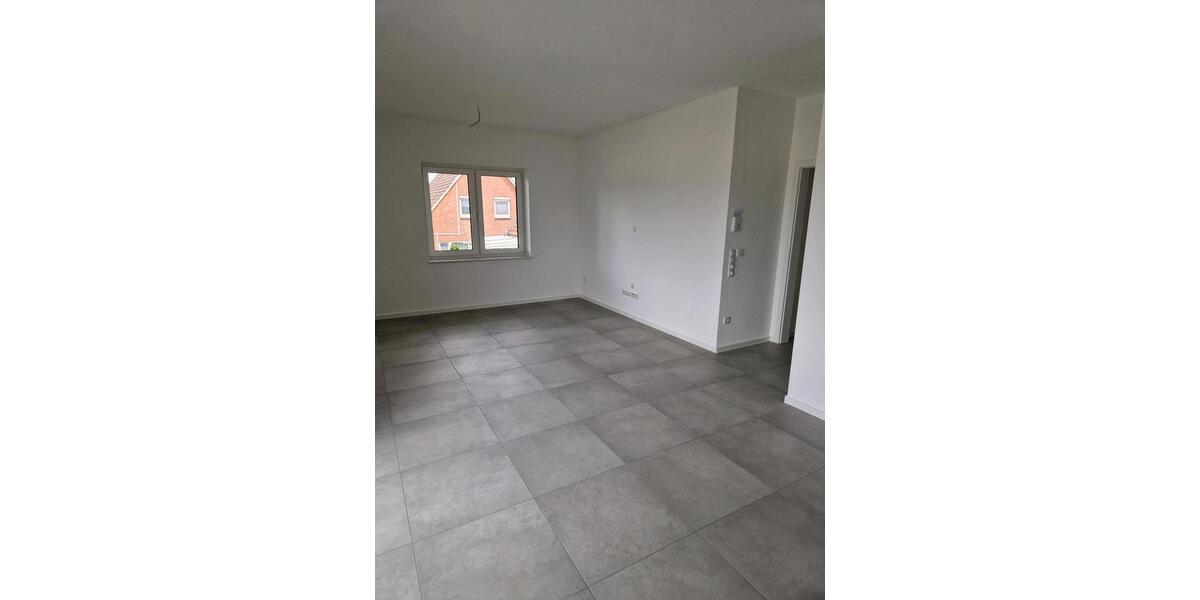 Dachgeschoßwohnung Bösel - 3 Zimmer, 70 m&sup2;, 680&euro; | Angebot:26600924