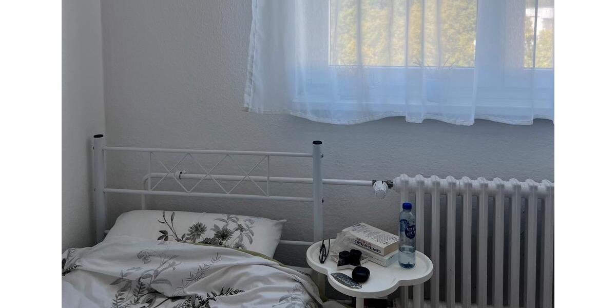 Etagenwohnung Berlin Lichtenberg - 1 Zimmer, 20 m&sup2;, 320&euro; | Angebot:26697655