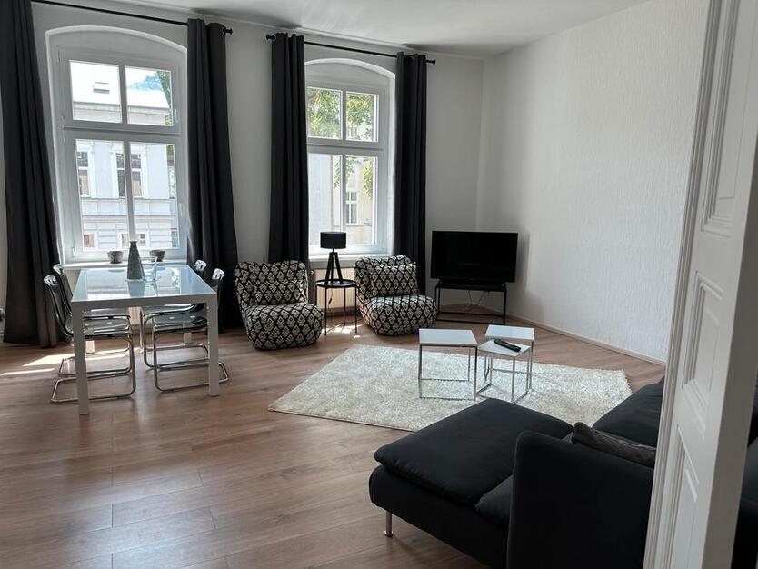 Möblierte Altbau-Whg. 3 Zimmer, Balkon, auf Zeit