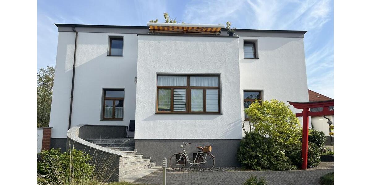 Erdgeschoßwohnung Schönebeck (Elbe) - 4 Zimmer, 135 m&sup2;, 1.350&euro; | Angebot:25900172