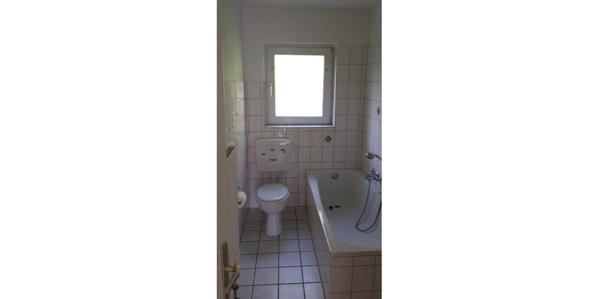 Bergneustadt: 3Zimmer Wohnung für Hausmeister, ab sofort 3 zimmer