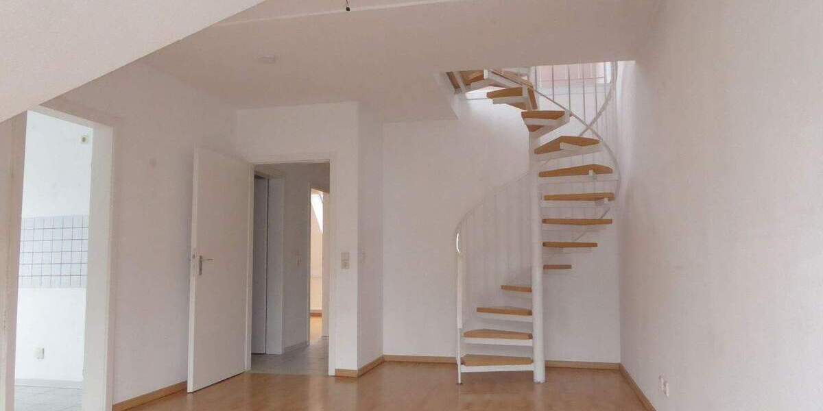 Etagenwohnung Rudolstadt Volkstedt - 4 Zimmer, 81 m&sup2;, 660&euro; | Angebot:25814016