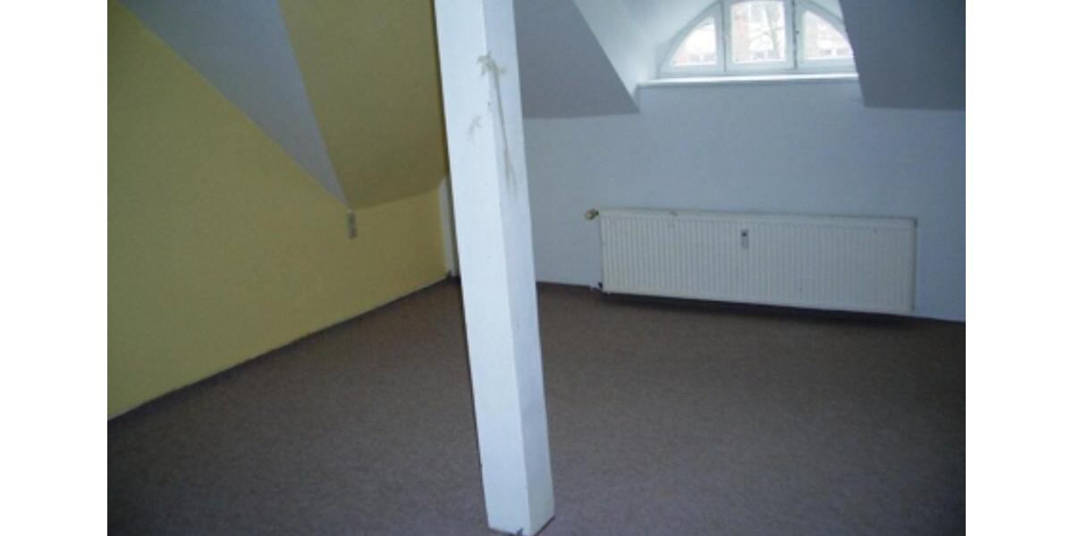 Dachgeschoßwohnung Lübz - 3 Zimmer, 58 m&sup2;, 400&euro; | Angebot:25479774