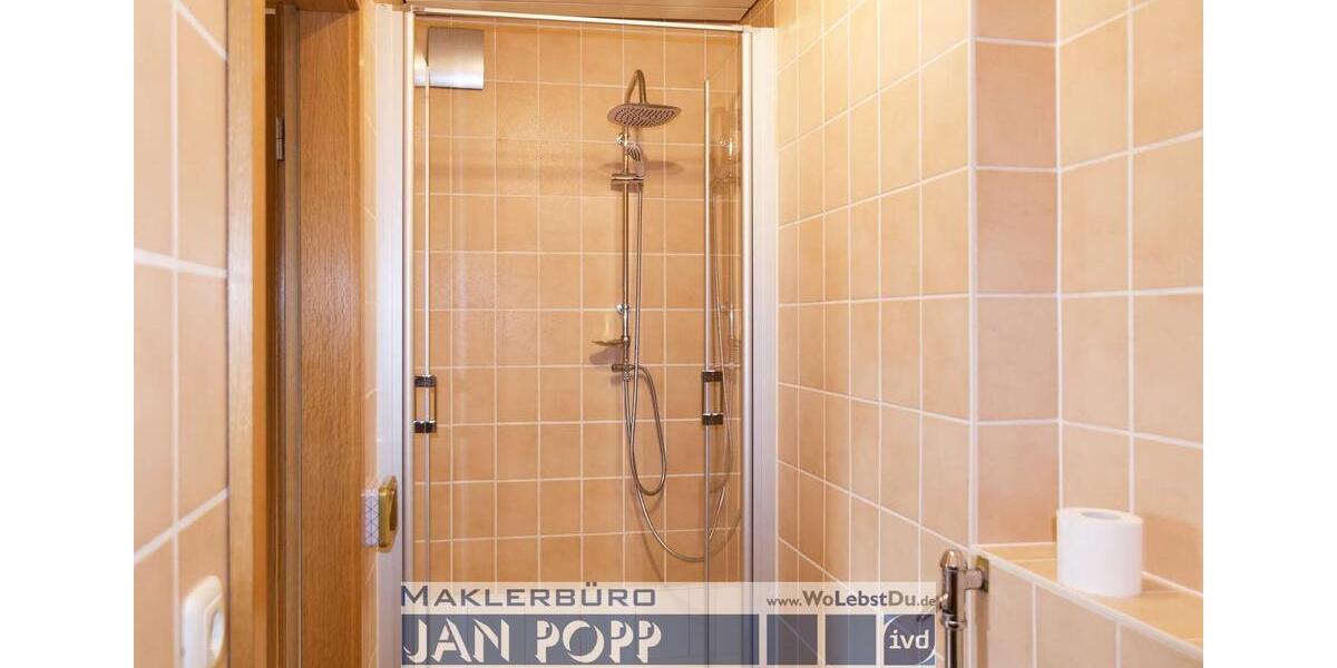 Große Wohnung mit Einbauküche und Gartennutzung 5 zimmer