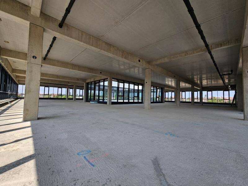 TOP: Repräsentative Neubauflächen in frequentierter Sichtlage in Nürnberg - Höfen zimmer