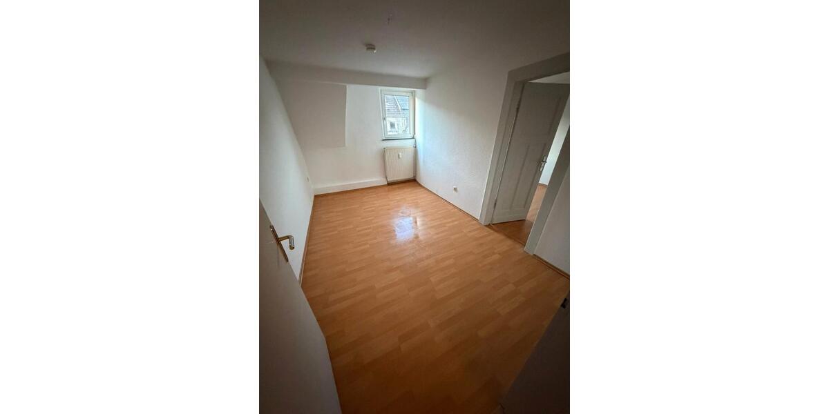 Dachgeschoßwohnung Duisburg Duisburg-Mitte - 3 Zimmer, 62 m&sup2;, 600&euro; | Angebot:26551092