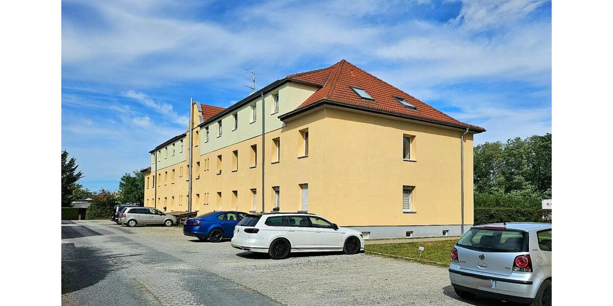 Etagenwohnung Lauta - 2 Zimmer, 47 m&sup2;, 300&euro; | Angebot:25839941