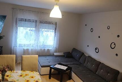 Ich miete dringend ein Dreizimmerwohnung 3 zimmer