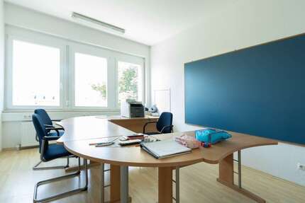 Büro in Manching 800 € 63.66 m² zimmer