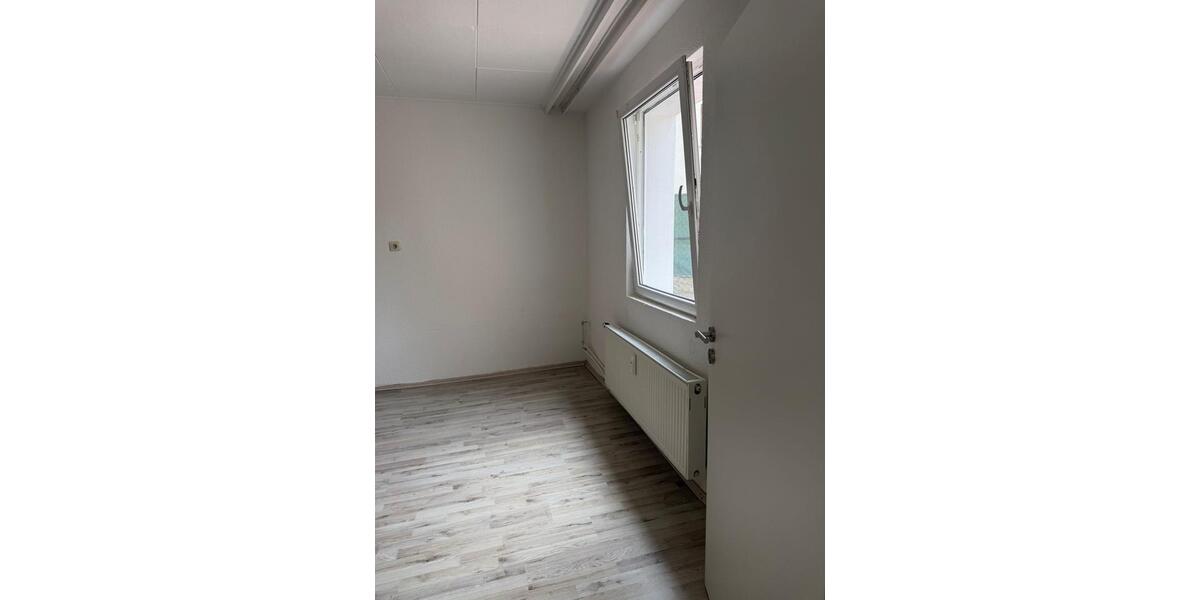 Erdgeschoßwohnung Bad Salzuflen - 3 Zimmer, 110 m&sup2;, 1.100&euro; | Angebot:26651768