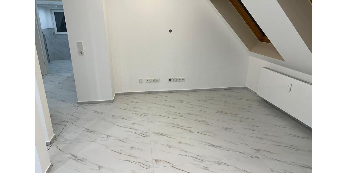 Dachgeschoßwohnung Dillingen (Saar) - 3 Zimmer, 73 m&sup2;, 700&euro; | Angebot:26183058