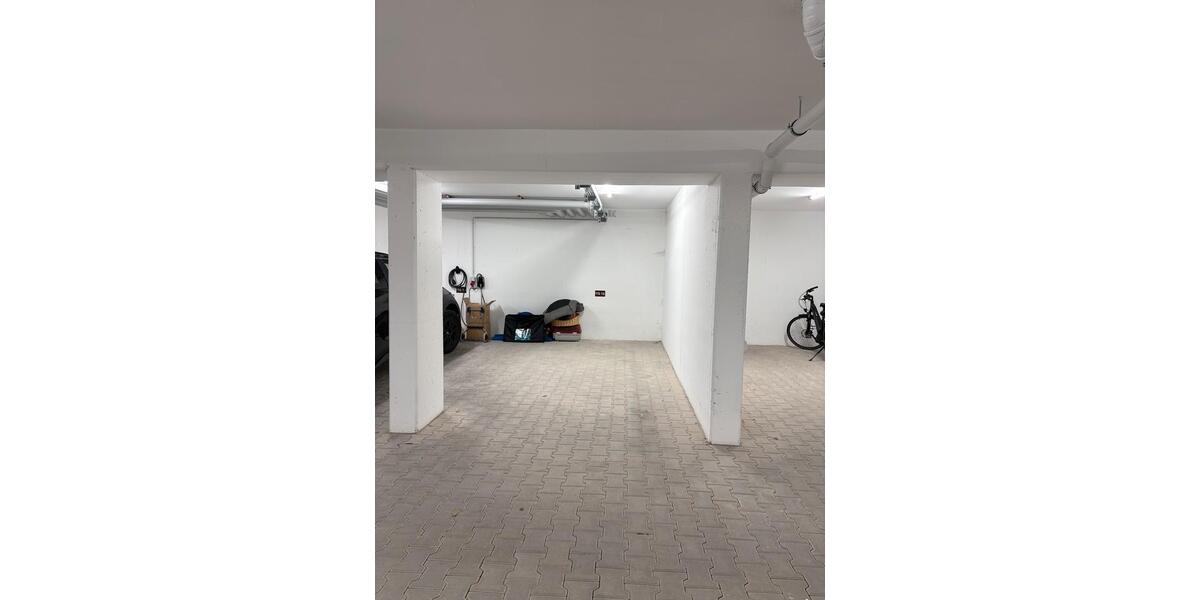 Etagenwohnung Patersdorf - 2 Zimmer, 81 m&sup2;, 990&euro; | Angebot:24396198