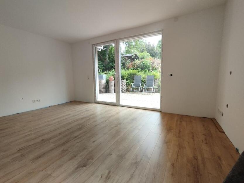 Dachgeschosswohnung *** Erstbezug nach vollständiger Sanierung ** 4 zimmer