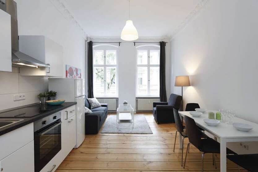 Wohnung zum Mieten in Berlin Kreuzberg 918 € 73.44 m² 4 zimmer