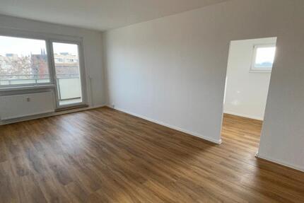 Hier lässt es sich Wohnen! Helle 2-Zimmer-Wohnung mit Balkon! zimmer