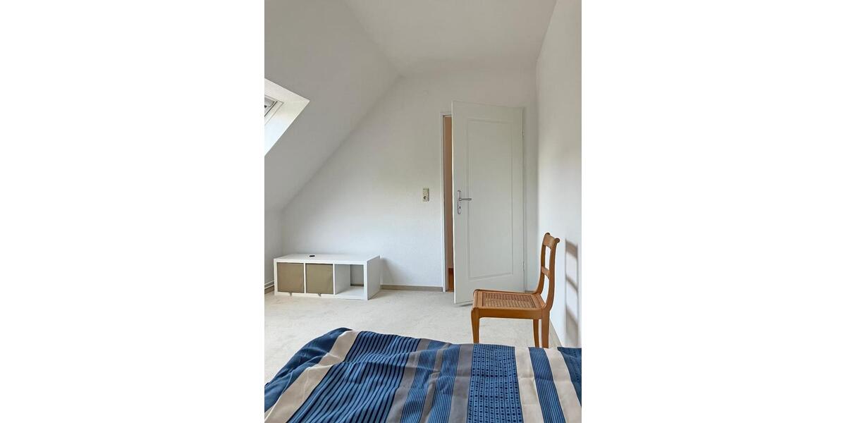 Dachgeschoßwohnung Laboe - 4 Zimmer, 75 m&sup2;, 1.250&euro; | Angebot:24352747