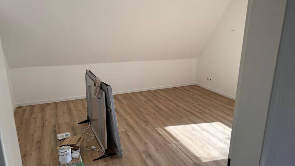 Dachgeschoßwohnung Plettenberg - 3 Zimmer, 60 m&sup2;, 450&euro; | Angebot:26342664