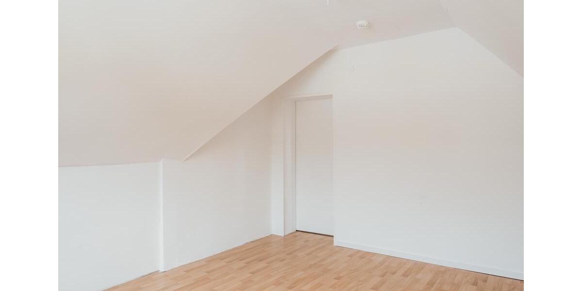 Etagenwohnung Werdohl - 4 Zimmer, 97 m&sup2;, 690&euro; | Angebot:24510681