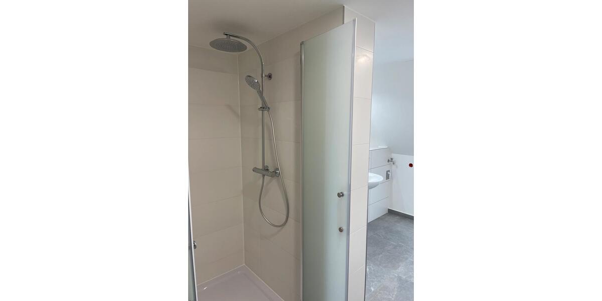 Dachgeschoßwohnung Bodenwerder - 3 Zimmer, 90 m&sup2;, 590&euro; | Angebot:25444378