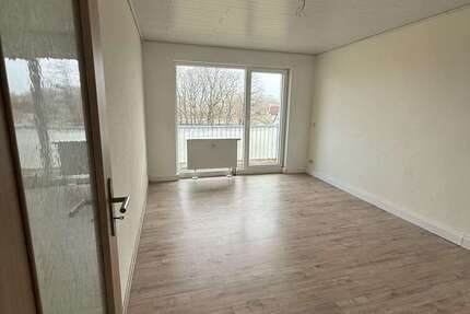 Wohnung zum Mieten in Osternienburger Land 385 € 74 m²