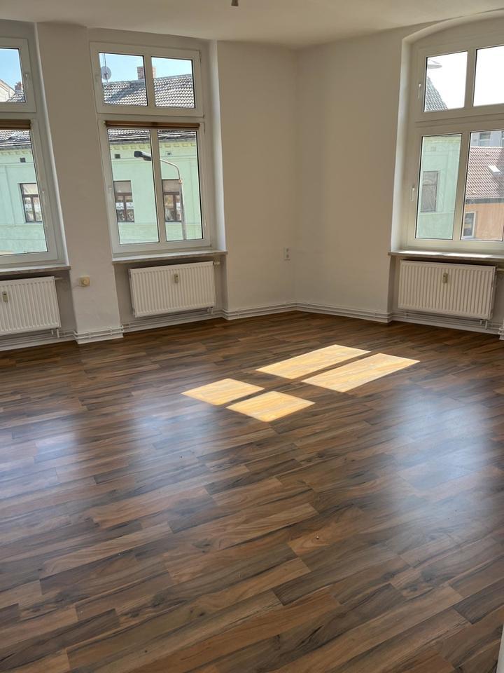 Lichtdurchflutete 2-Zimmer Wohnung zimmer