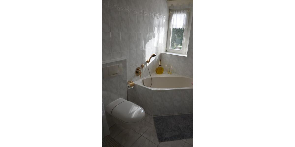 Wohnen auf Zeit Kempen - 3 Zimmer, 75 m&sup2;, 80&euro; | Angebot:24477354