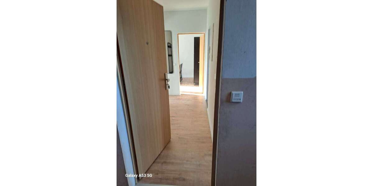 Komplett neu möblierte 2 Zimmer Wohnung mit Balkon. Flexibel ab 6 Monate zu vermieten! - Appartement Sachsen-Anhalt - Annaburg Annaburg | Angebot:25984847