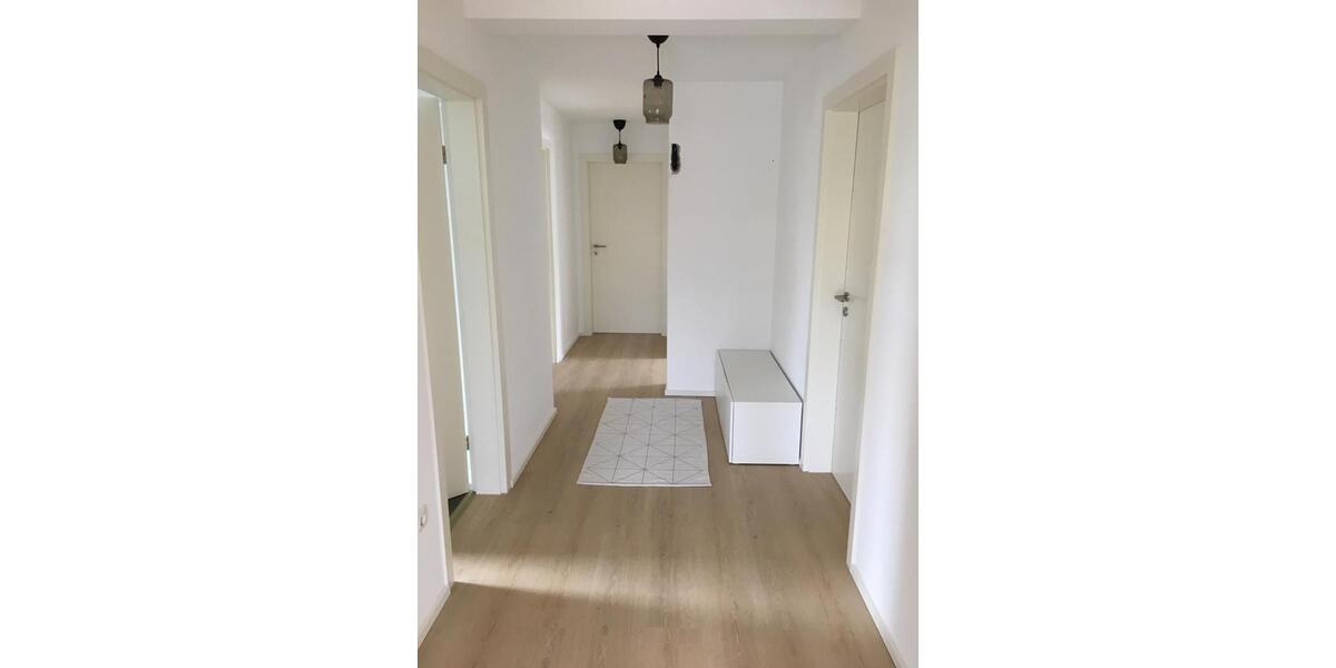 Dachgeschoßwohnung Freudenberg - 3.5 Zimmer, 105 m&sup2;, 950&euro; | Angebot:26623803