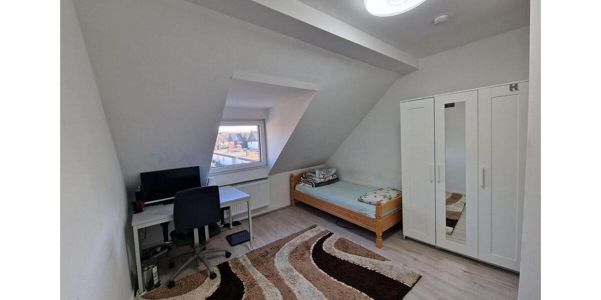 Wohnen auf Zeit Mannheim Herzogenried - 9 Zimmer, 70 m&sup2;, 300&euro; | Angebot:26671207