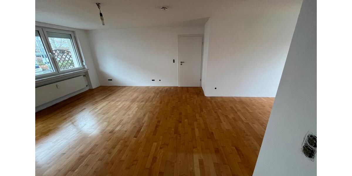 Helle 3-Zimmer-EG-Wohnung mit Garten & Balkon - 2 Jahre befristet 3 zimmer