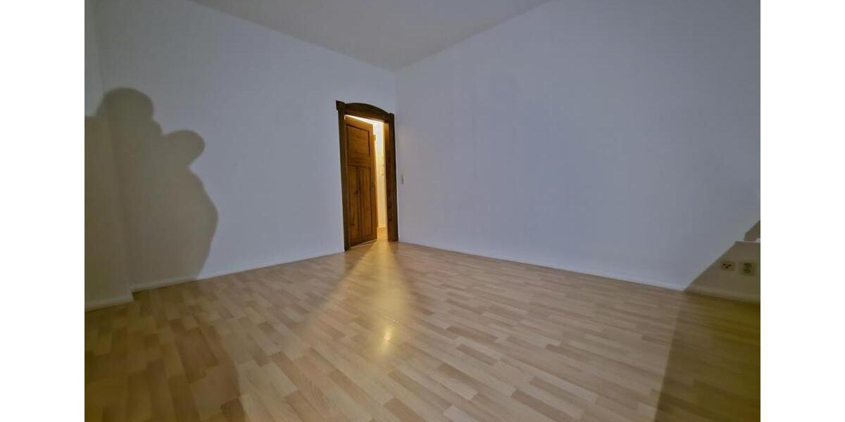 Etagenwohnung Altenburg - 4 Zimmer, 70 m&sup2;, 455&euro; | Angebot:25785344