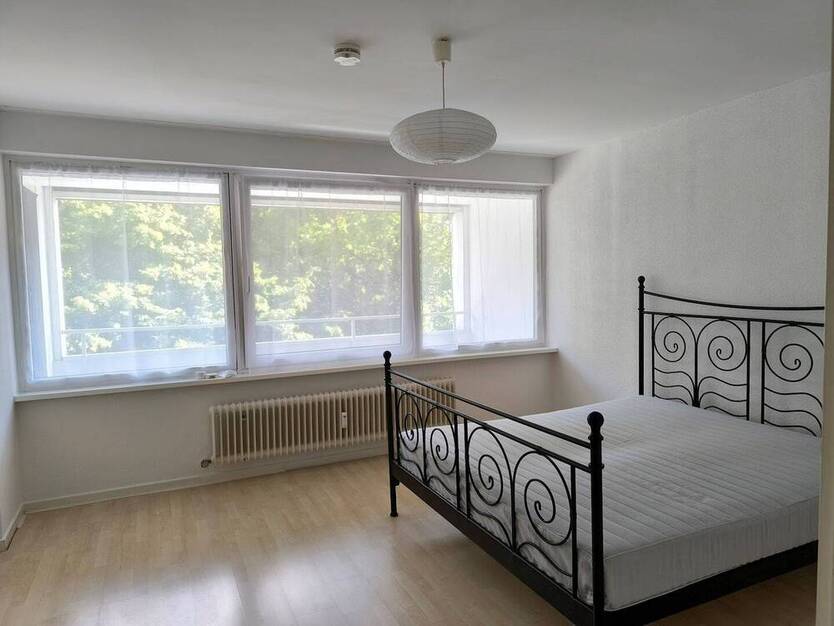 Gepflegte Wohnung mit Balkon, Einbauküche & Stellplatz sucht neuen Mieter