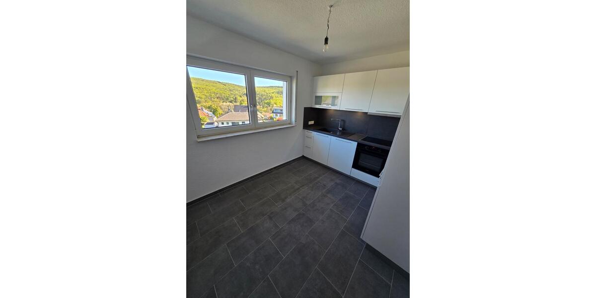 Etagenwohnung Bad Endbach - 5 Zimmer, 121 m&sup2;, 949&euro; | Angebot:26494179
