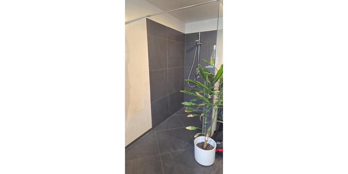 Erdgeschoßwohnung Straßberg - 4 Zimmer, 118 m&sup2;, 1.000&euro; | Angebot:25510143