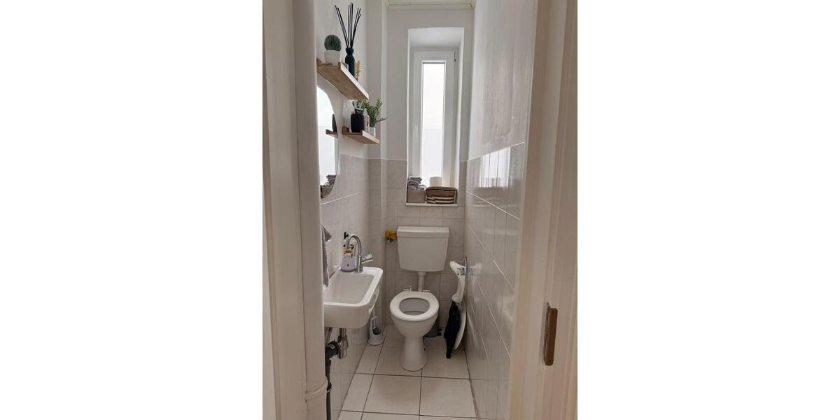 Reihenhaus Einbeck - 7 Zimmer, 150 m&sup2;, 1.190&euro; | Angebot:26531328