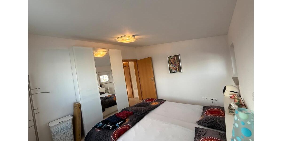 Dachgeschoßwohnung Leinfelden-Echterdingen Echterdingen - 4 Zimmer, 87 m&sup2;, 1.390&euro; | Angebot:25165026